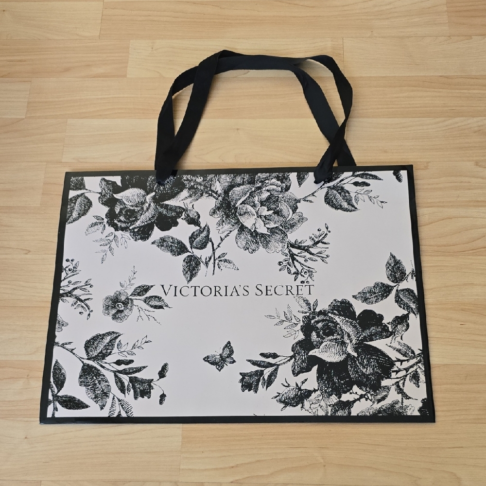 VICTORIA'S SECRET PAPER BAGS Black Roses Paper Glossy GIFT Bag 16"X12"X6